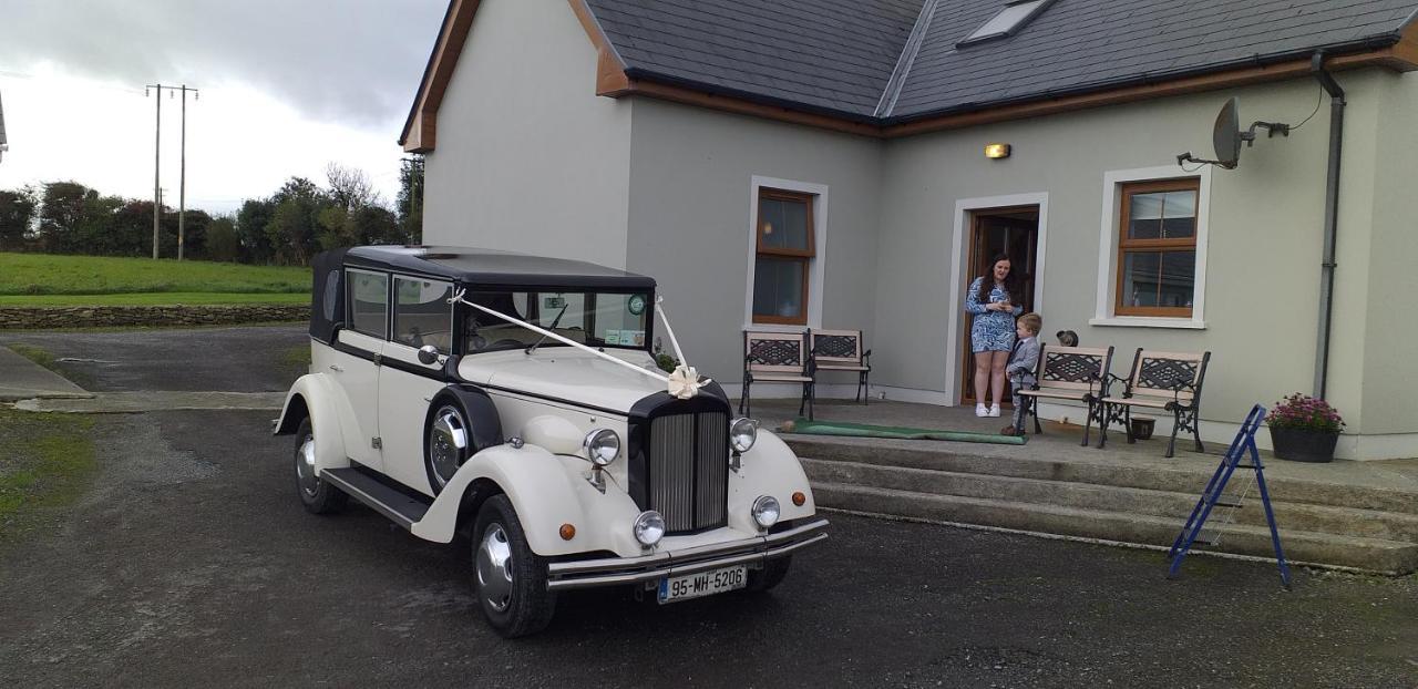 Murphys Irish Farmhouse ทราลี ภายนอก รูปภาพ